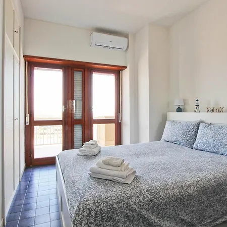 Mare Fuori Apartment *
